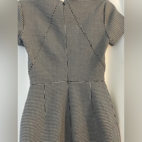 Size 4 Black and White Houndstooth Dress New with tags, Banana Republic - Picture 6 of 6